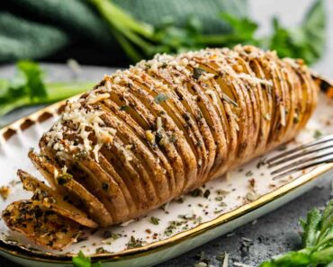 Garlic Herb Hasselback Potatoes – The Stay At Home Chef