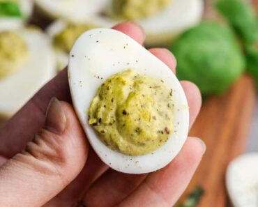 Pesto Deviled Eggs – The Stay At Home Chef